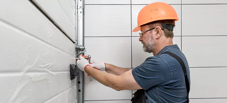 Commercial Garage Door Repair in Saratoga, CA